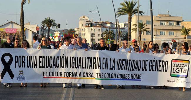 desfile Ibiza Gay Pride 2015